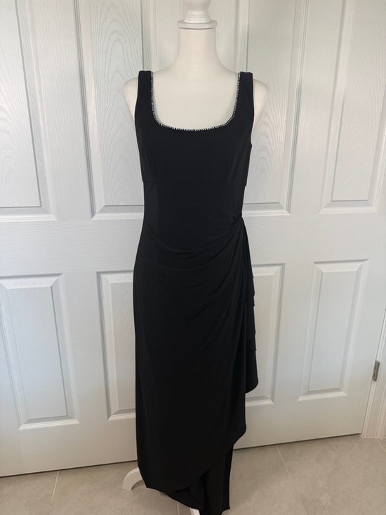 Alex Evenings Dresses & Skirts - Alex Evenings Black Sleeveless Evening Gown with Beaded Scoop Neck